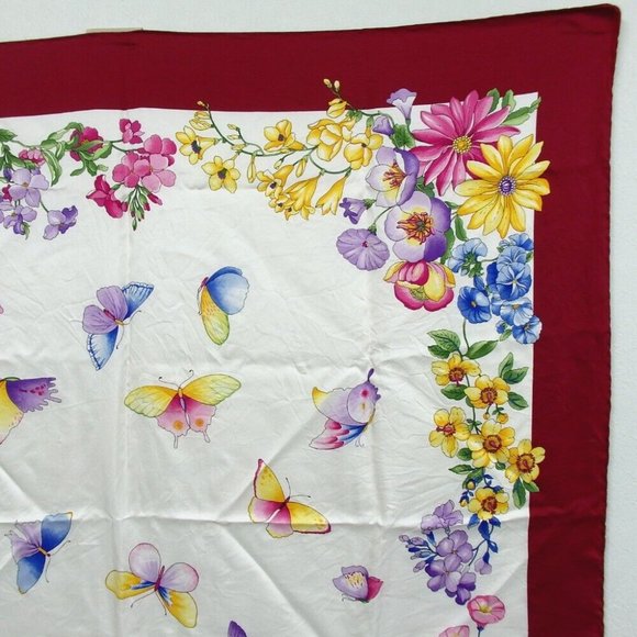 Authentic GUCCI Flora floral pattern scarf silk [Used] - Picture 3 of 11